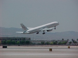 An Omni Air 757 during take off