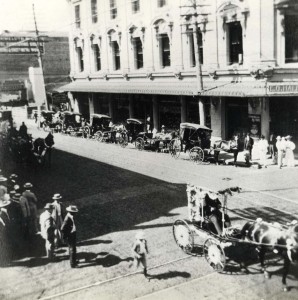 Downtown Honolulu 4th of July Parade, 1904    