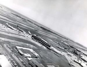 Honolulu International Airport, August 5, 1971.