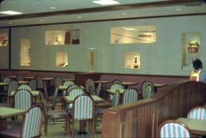 Restaurant area in Commuter Terminal, Honolulu International Airport, June 1988.