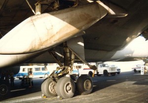United Air Lines blown tire, Honolulu International Airport, November 16, 1984. 
