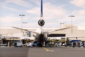 Continental Airlines at Honolulu International Airport, 1994. 