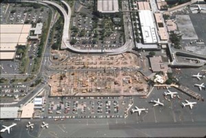 Construction of Interisland Terminal, Honolulu International Airport, January 1991.   