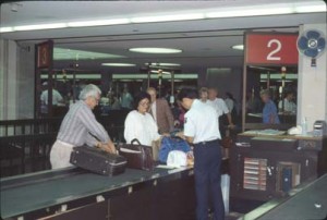 Photo of International arrivals at HNL taken in the 1990s