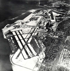 Aerial view of Honolulu International Airport in 1947