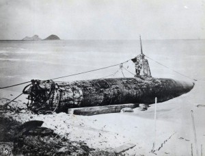 Japanese midget submarine at Bellows Field was salvaged by a Navy crew, 1941.
