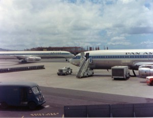 United and Pan American planes at Honolulu International Airport, 1959.