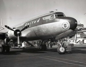 United Airlines at Honolulu International Airport, 1950s.