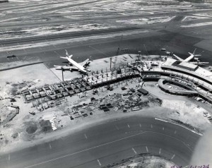Diamond Head Concourse construction at Honolulu International Airport, 1974.