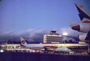 Hawaiian Airlines at Honolulu International Airport, October 1987.