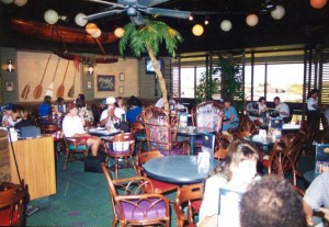 Stinger Ray's Restaurant and Bar, Interisland Terminal, Honolulu International Airport, 1995.