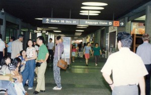 Honolulu International Airport, 1990. 