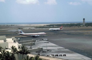 Central Concourse, Honolulu International Airport at left, showing Federal Aviation Administration Tower at right, 1991. 